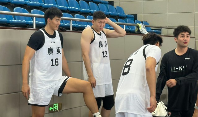 广东男篮拒绝爆冷！杜锋全力出击，焦泊乔上演首秀，新援确定出战