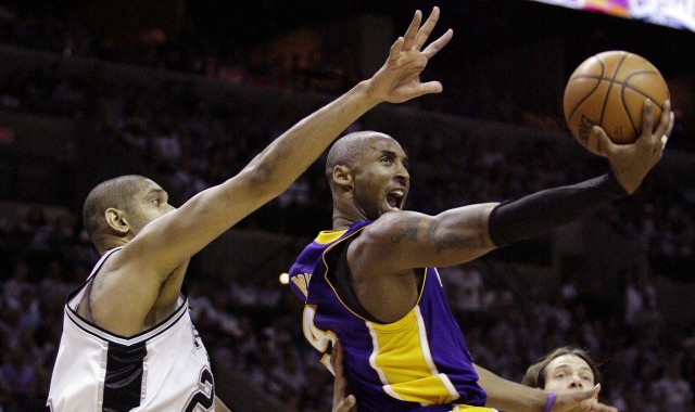 皇冠体育入口-帕森斯：在大多数的榜单中邓肯都排在科比前面 这个没有争议