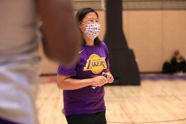 1624191338792057475.jpg LDN-L-LAKERS-STAFF-0808.jpg